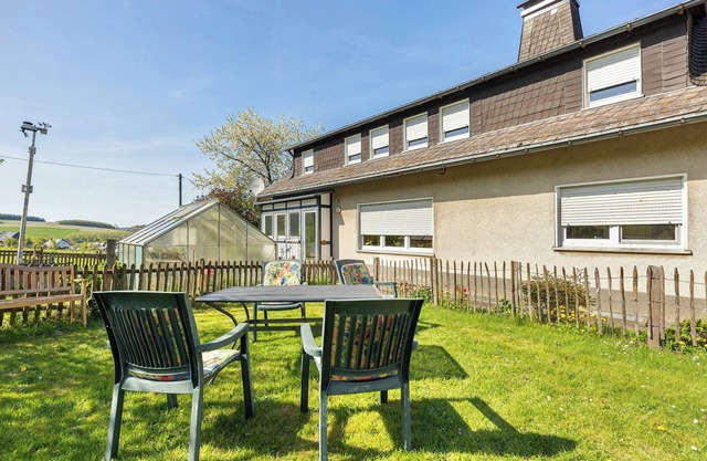 Apartment 'Löwenzahn' with Shared Terrace, Shared Garden and Wi-Fi