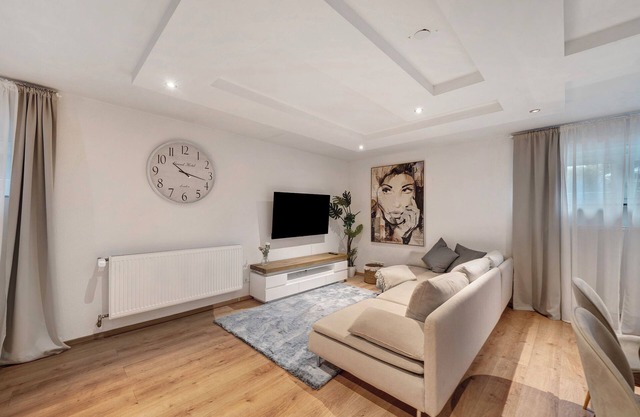 Apartment 'Modern Und Gemütlich- In Teningen' with Wi-Fi