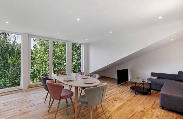 Apartment 'Nagoldblick Liebeneckstraße' with Balcony and Wi-Fi
