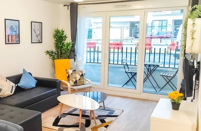Apartment near University Saclay and Paris-Orly by Servallgroup