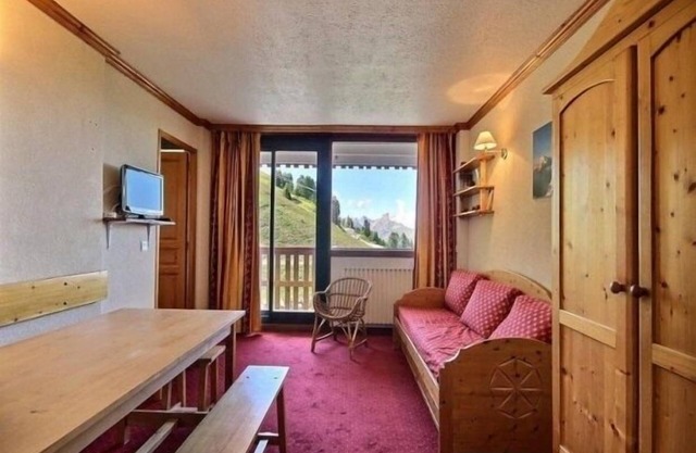 Apartment near slopes with Mont-Blanc view, free parking