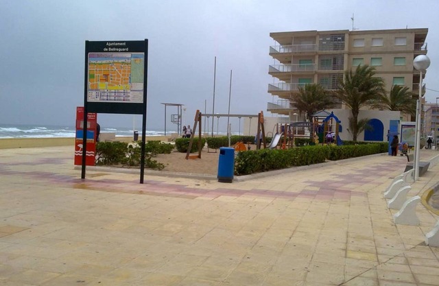 Apartment, next to gandia and 20 meters from the beach