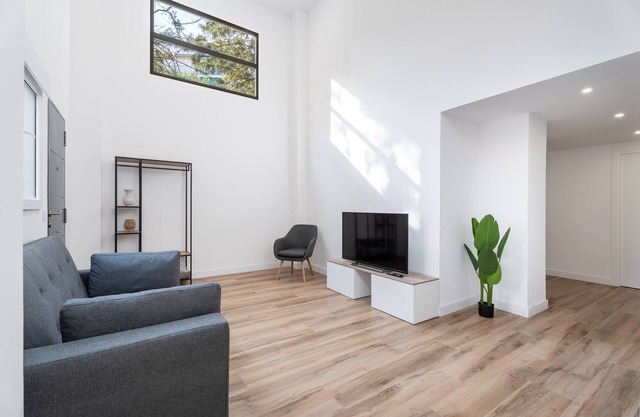 Apartment 'Nou Moles' with Wi-Fi and Air Conditioning