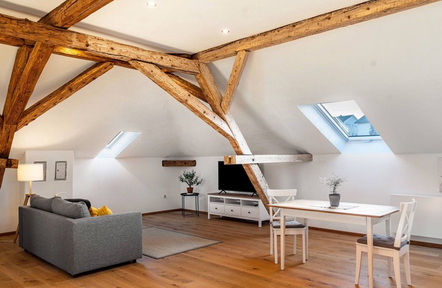 Apartment 'Oben' with Shared Garden and Wi-Fi