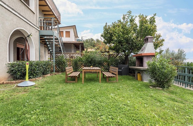 Apartment Oleandro Casa Demonti with Mountain View, Pool, Terrace & Wi-Fi