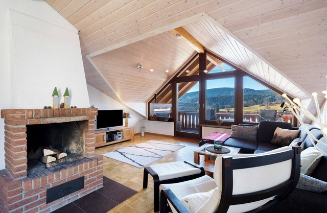 Apartment 'Panoramablick' with Mountain View, Balcony and Wi-Fi