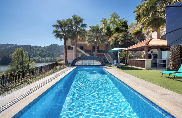 Apartment 'Porto Douro - 1' with Shared Pool, Shared Terrace and Wi-Fi