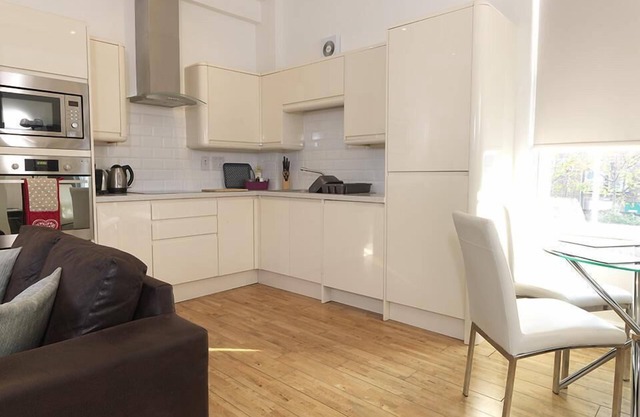 Apartment-Private Bathroom-2 Bedrooms