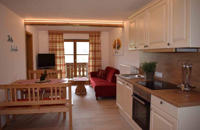 Apartment Rauschberg 56 sqm, balcony, kitchenette, 2 bedrooms, WLAN, 4 pers