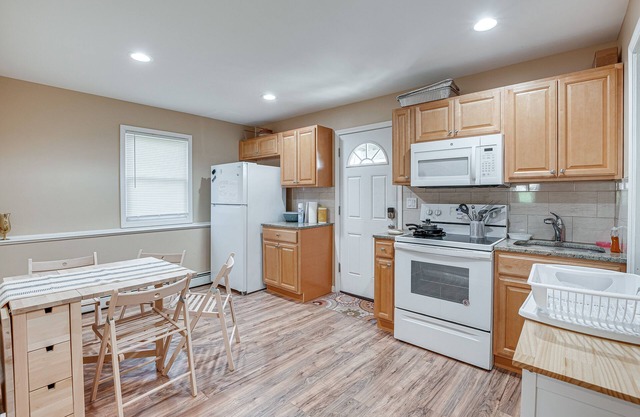 Apartment Rental: 2 Mi to Rockland Lake State Park