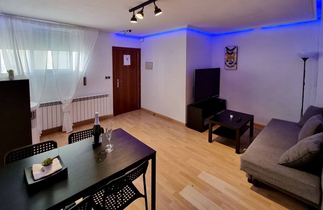 Apartment-River view-Ensuite with Shower