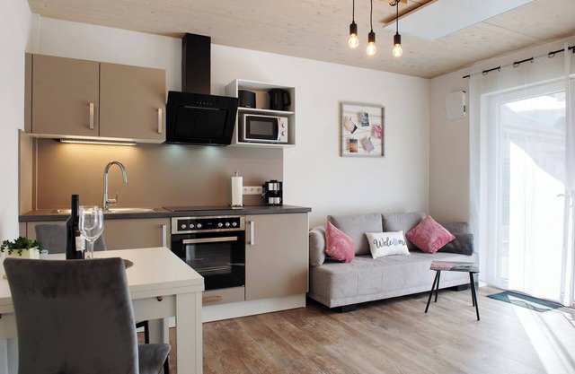 Apartment "Schwäbische Alb 2" with Private Terrace, Shared Garden and Wi-Fi