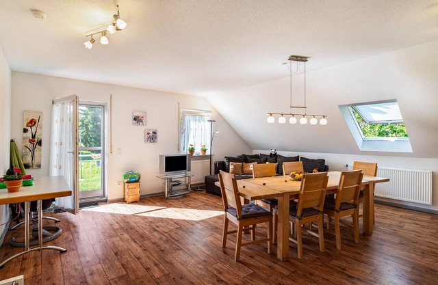 Apartment "Schwalbenhof Dreßler und Duss für 4 Personen" with Balcony & Wi-Fi