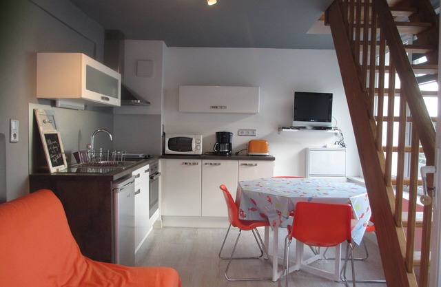 APARTMENT SEA VIEW KERFANY PINES (MOELAN SEA)
