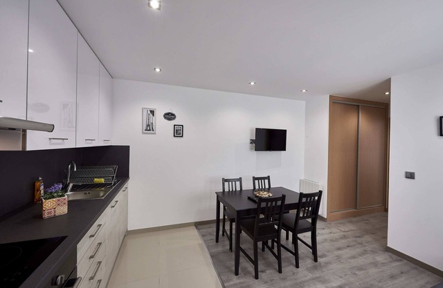 APARTMENT T2 Rdc in peace, 1 to 4 beds, direct access A4/A104