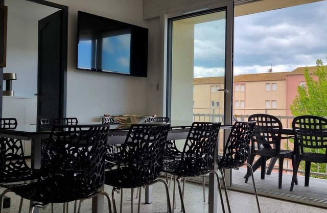 Apartment T4,air-conditioned,3bedroom,sleeps 8, Narbonne, Montpellier, Cap d'Agde