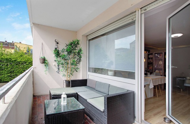 Apartment "Tolle Ferienwohnung nahe Südstrand" with Balcony & Wi-Fi