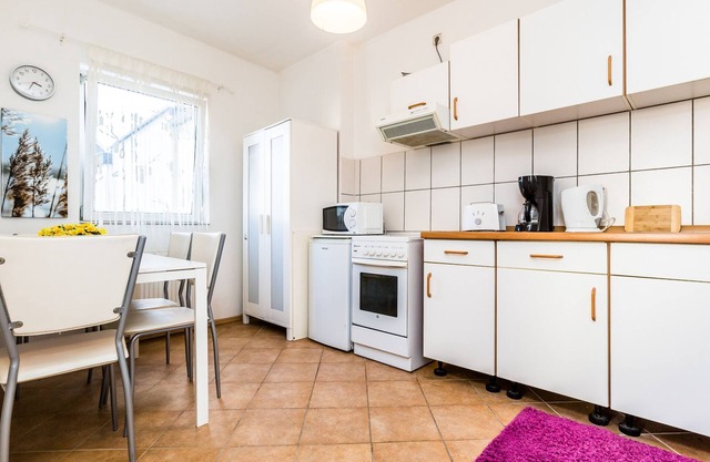 Apartment Troisdorf Spich 3, 1 Wohn-/schlafzimmer, Max. 3 Personen