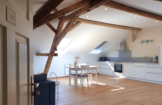 Apartment upstairs, 85sqm, 1 living/bedroom, max. 3 persons
