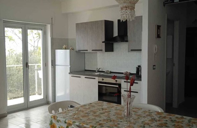 Apartment 'Villa Anna' with Sea View, Shared Terrace and Air Conditioning