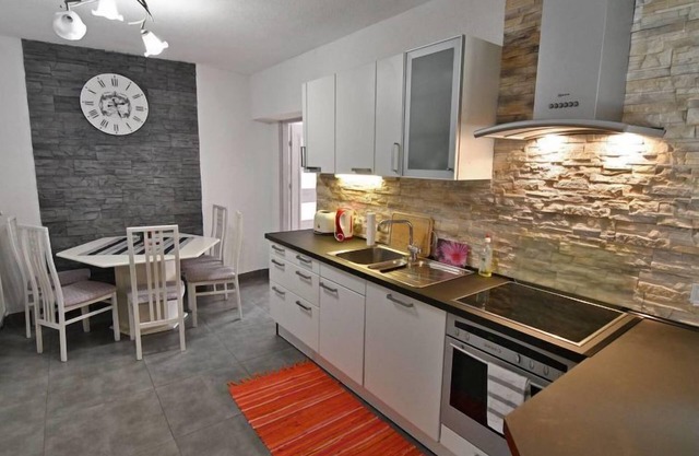 Apartment V+K by Interhome