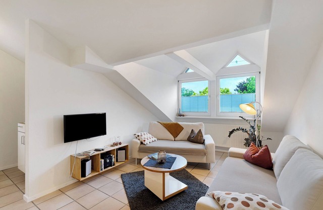 Apartment 'Weingut Geiler - Neucastell' with Shared Garden and Wi-Fi