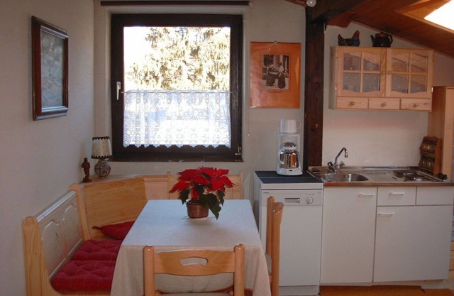 Apartment WIENERWALDquiet, conveniently located, villa-green area, pet-friendly