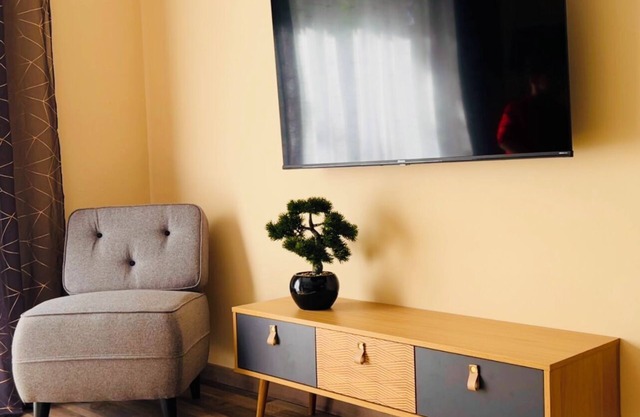Apartment with 2 large bedrooms