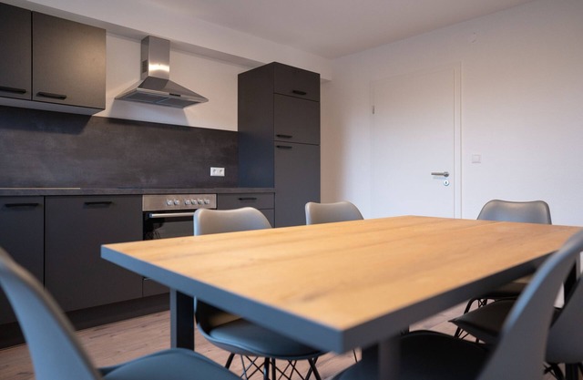 Apartment with 3 rooms, 2 bathrooms and kitchen