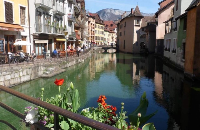 Apartment with garage in the heart of Annecy