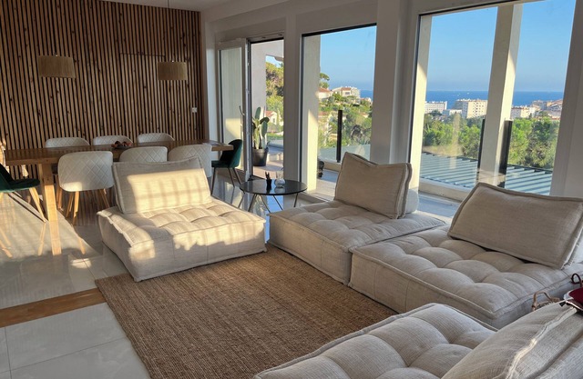 Apartment with panoramic sea view - Cannes - La Croix des Gardes
