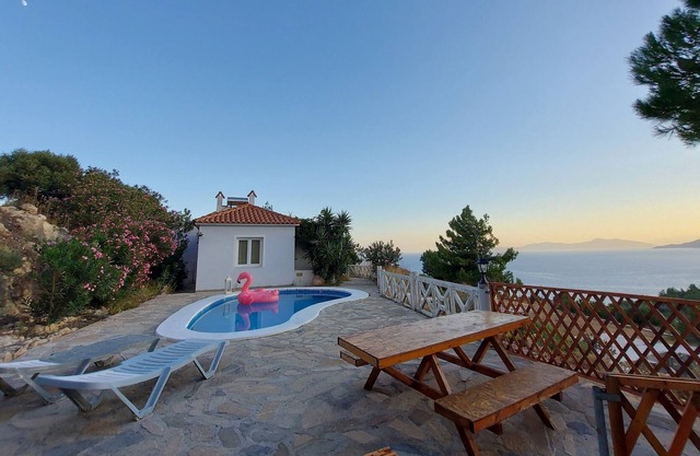 Apartment with Pool and Panorama View