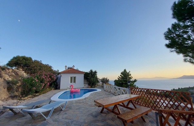 Apartment with Pool and Panorama View