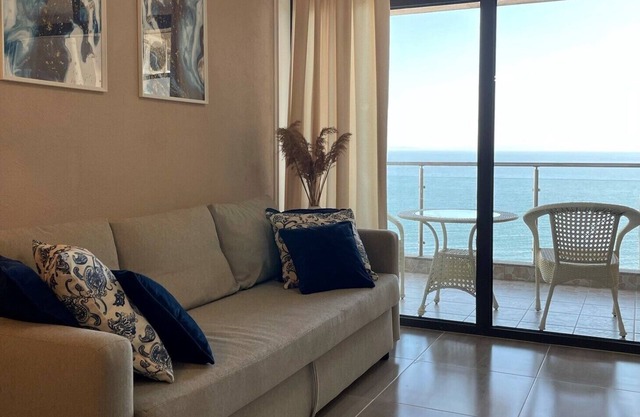 Apartment with stunning sea views First Line and on the Marina