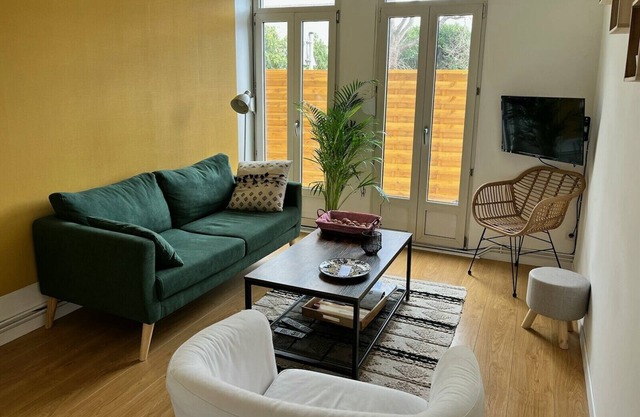 Apartment with terrace Gym and 3 bedrooms