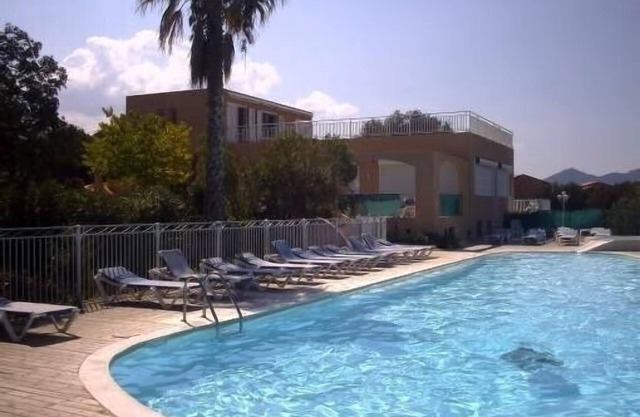 Apartment with terrace, seen splendid on the golf of calvi
