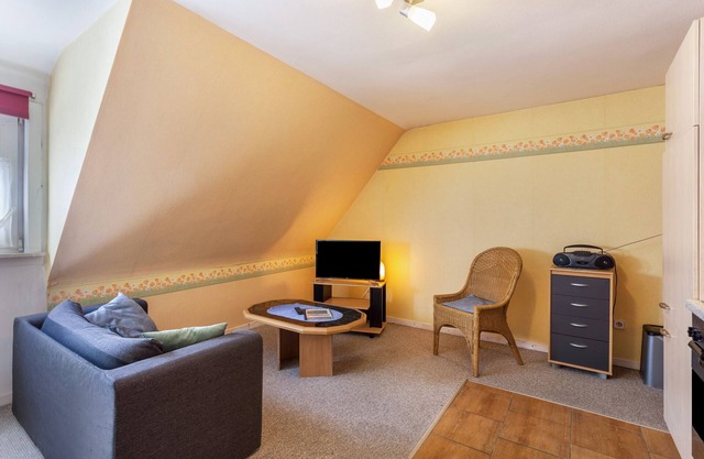 Apartment 'Wohnung 1 Birke' with Wi-Fi