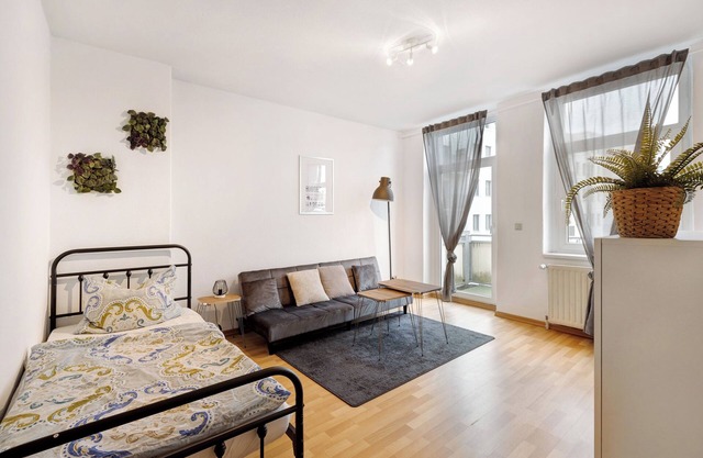 Apartment "Wohnen am Wissenschaftshafen" with Balcony & Wi-Fi