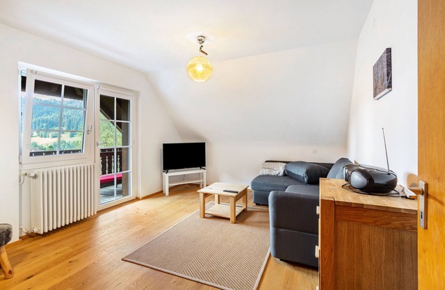 Apartment 'Wohnung 4 - Familiensuite Plus' with Balcony and Wi-Fi