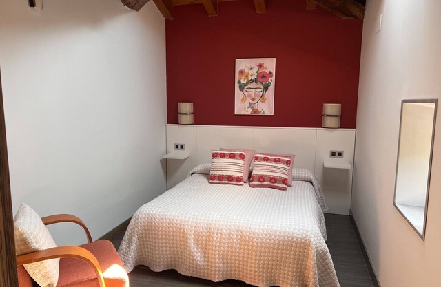 Apartment 'Zaldiko' with Mountain View, Wi-Fi and Air Conditioning