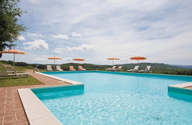 Apartments in the heart of Tuscany, large pool, unspoiled old village restored in Tuscan style, stunnin