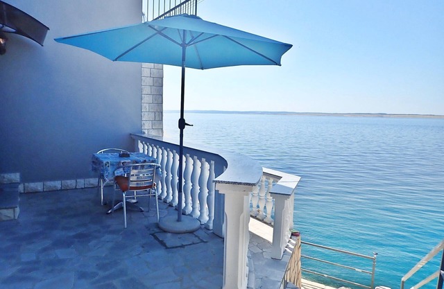 Apartments LILLY BY THE SEA (42016-A1) - Tribanj - Obicaj