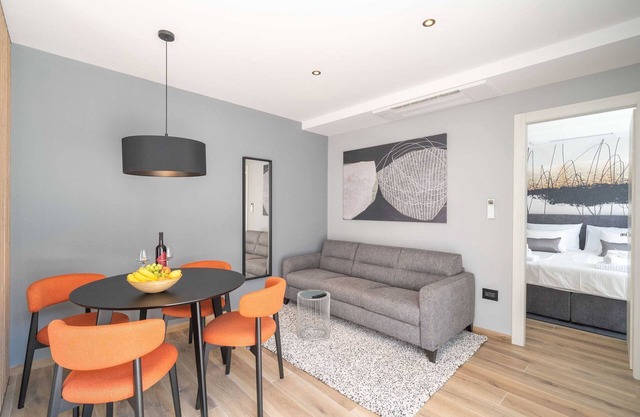 Apartments Villa Royale - Luxury One Bedroom Apartment with Terrace