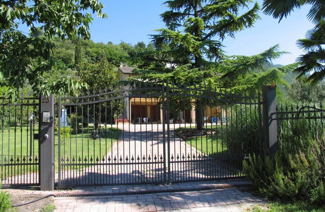 App. Margherita with swimming pool - surrounded by greenery for relaxing holidays