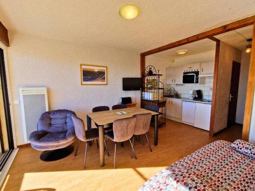 Appart 6 pers, balcon sud, coeur station, animaux admis, parking, WiFi, lave-vaisselle - FR-1-393-87