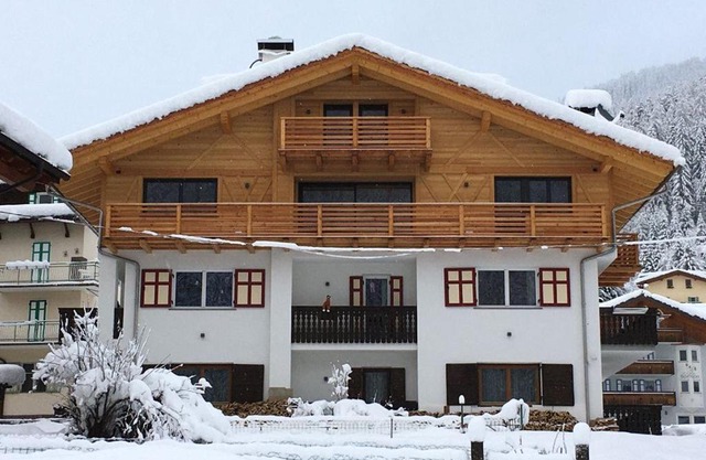 Appartamenti Cèsa Sorèie by AMA Val di Fassa