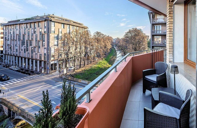 Appartamento Antenore: A modern and graceful apartment situated in a central location, at a short distance from the main tourist attractions of the city, with Free WI-FI.