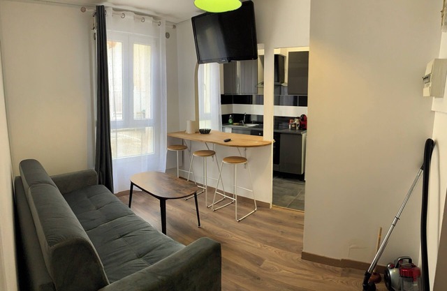 Appartement à 8 min du Métro 5 au Porte de Paris