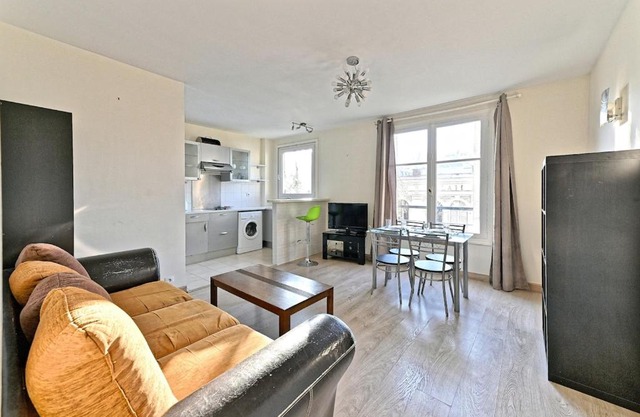 Appartement Central Avenue du Maine - III