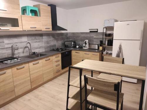 Appartement chaleureux à Nevy-sur-Seille 70 m² avec Wifi